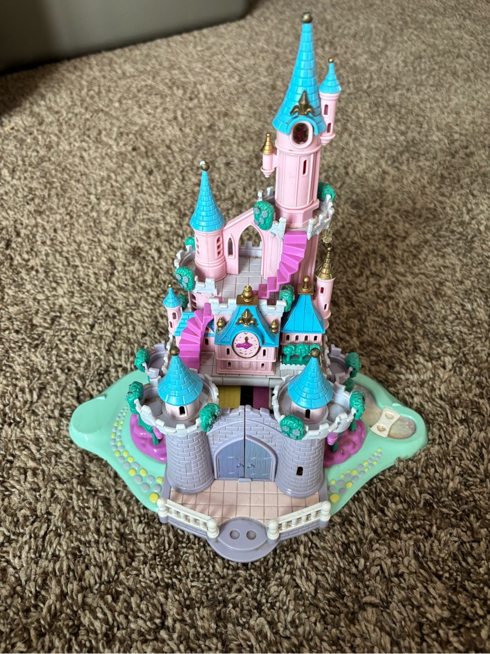 Vintage Cinderella Polly pocket light up castle